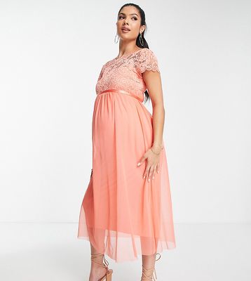 Mamalicious Maternity lace detail midi dress in peach-Orange