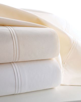 Marcus Collection Queen 600 Thread Count Solid Percale Sheet Set