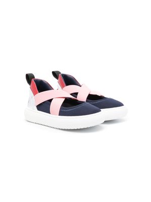 Marni Kids crossover-strap leather sneakers - Blue
