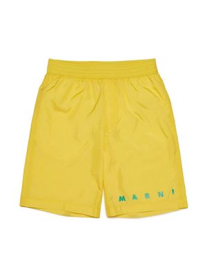 Marni Kids logo-print elasticated-waistband swim shorts - Yellow