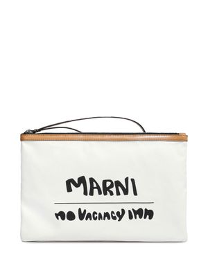 Marni logo-print clutch bag - ZO537