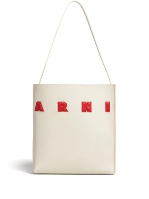 Marni Museo logo-patch leather bag - White