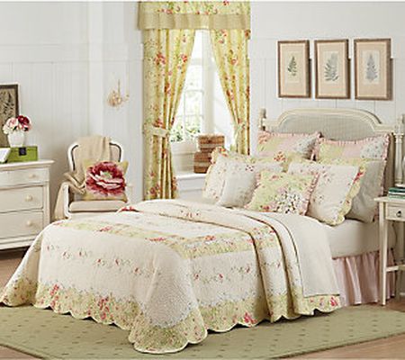 MaryJane's Home Prairie Bloom Queen Bedspread