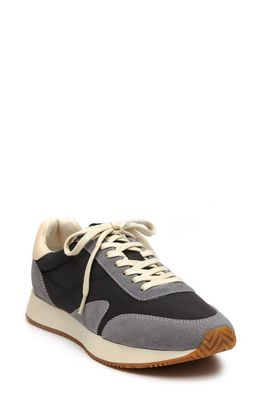 Matisse Farrah Sneaker in Grey
