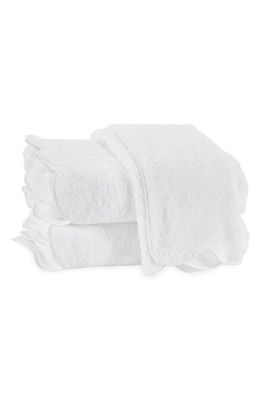 Matouk Cairo Scallop Trim Cotton Hand Towel in White