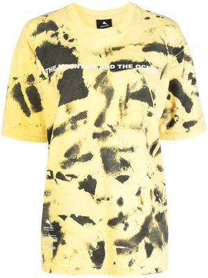 Mauna Kea slogan-print hand-brushed T-shirt - Yellow