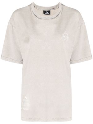Mauna Kea slogan-print stonewashed T-shirt - Grey