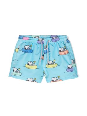 MC2 Saint Barth Kids Chillin Snoopy 31 swim shorts - Blue