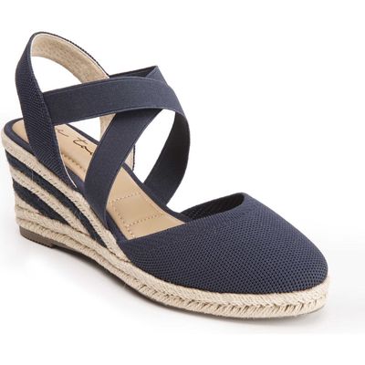 Me Too Skylen Espadrille Wedge Sandal in Nvy/Wht Stripe 