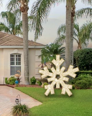 Medium 2D Gold Snowflake Warm White LED Outdoor Decoration