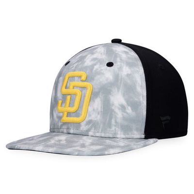 Men's Majestic Gray San Diego Padres Smoke Dye Snapback Hat