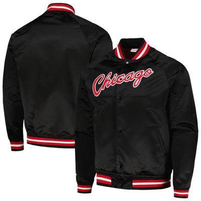 Men's Mitchell & Ness Black Chicago Bulls Hardwood Classics Throwback Wordmark Raglan Full-Snap Jacket