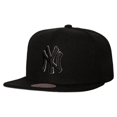Men's Mitchell & Ness Black New York Yankees Bottoms Snapback Hat