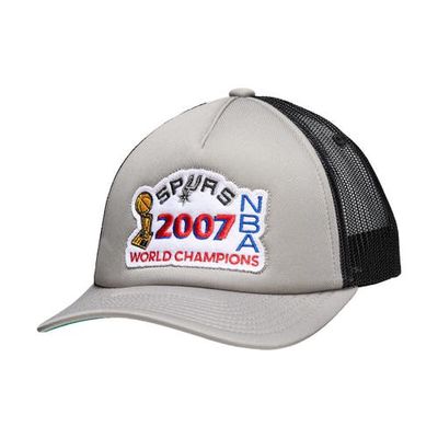 Men's Mitchell & Ness Charcoal San Antonio Spurs 2007 NBA Finals Champions Hardwood Classics Trucker Snapback Adjustable Hat