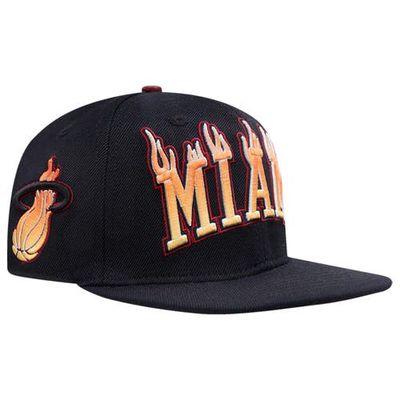 Men's Pro Standard Miami Heat Black Flames Snapback Hat
