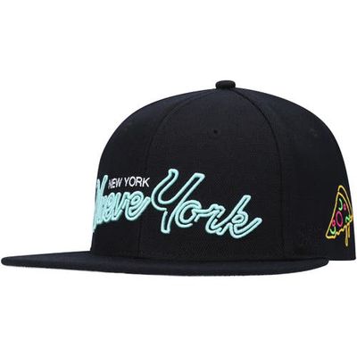 Men's Rings & Crwns Black New York City Lights Snapback Hat