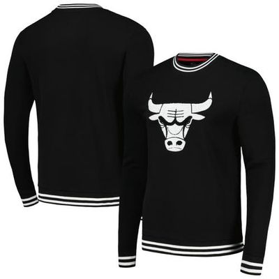 Men's Stadium Essentials Black Chicago Bulls Club Level Pullover Sweatshirt in Heather Gray