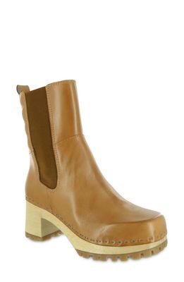 MIA Justina Clog Platform Chelsea Boot in Tan Leather