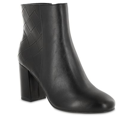 MIA Shoes Stacked Heel Ankle Boots - Linne