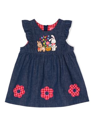 Miki House embroidered-motif denim pinafore dress - Blue