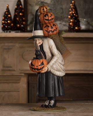 Minerva Witch Pumpkin Peddler Halloween Decoration