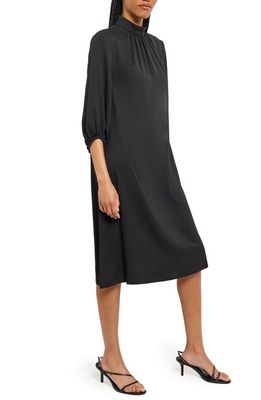 Misook Crêpe de Chine Shift Dress in Black