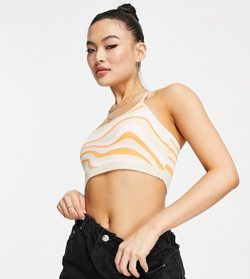 Missguided crop top in swirl print-White