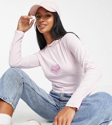 Missguided Petite good vibes long sleeve tee in pink