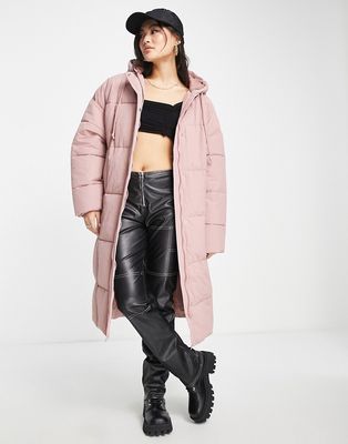 Missguided seamed longline puffer jacket in pink
