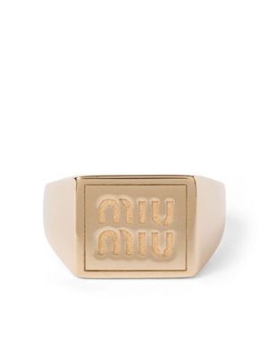 Miu Miu logo-engraved signet ring - Gold