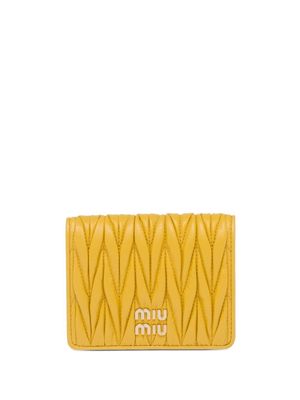Miu Miu logo-plaque matelassé wallet - Yellow