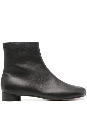 MM6 Maison Margiela grained leather boots - Black