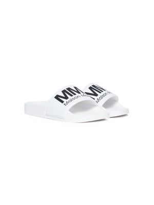 MM6 Maison Margiela Kids logo-print pool slides - White