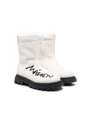 MM6 Maison Margiela Kids logo-print shearling-trim boots - White