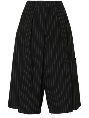 MM6 Maison Margiela pinstripe-pattern wide-leg shorts - Black