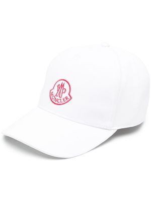 Moncler embroidered logo baseball cap - White