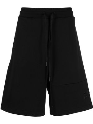 Moncler embroidered-logo jogging shorts - Black