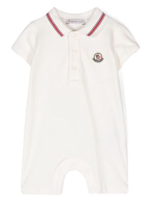 Moncler Enfant logo-appliqué piqué shorties - White