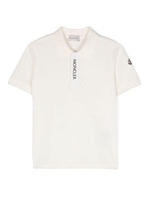 Moncler Enfant logo-appliqué polo shirt - Neutrals