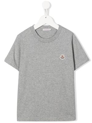Moncler Enfant logo-patch cotton T-shirt - Grey