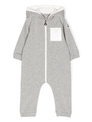 Moncler Enfant logo-patch hooded romper - Grey