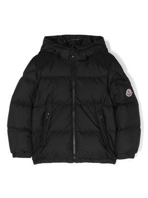 Moncler Enfant logo-patch padded hooded jacket - Black