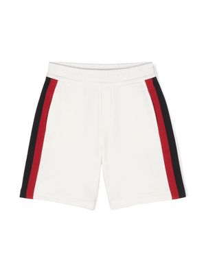 Moncler Enfant stripe-detail cotton shorts - White