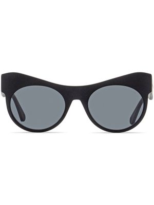 Moncler Eyewear 1952 cat-eye frame sunglasses - Black