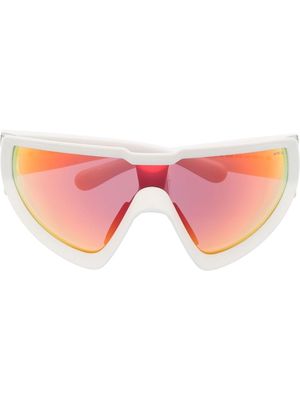 Moncler Eyewear cat-eye tinted sunglasses - White