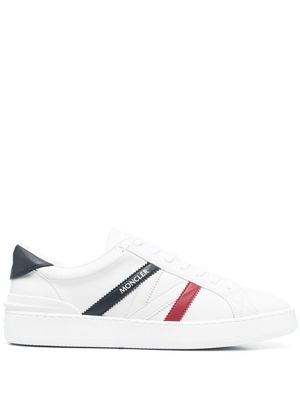 Moncler faux-leather sneakers - White