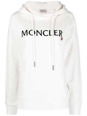 Moncler logo-embroidered drawstring cotton hoodie - White