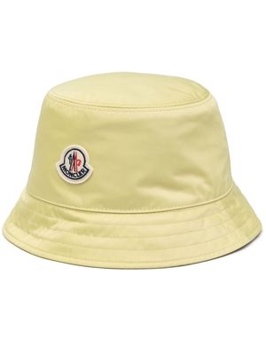 Moncler logo-patch bucket hat - Yellow