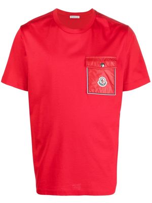 Moncler logo-patch chest-pocket T-shirt - Red