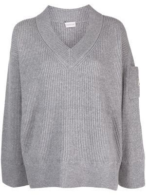 Moncler logo-patch wool-blend jumper - Grey